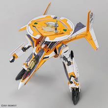 Load image into Gallery viewer, 1/100 HG VF-25F VF-31E Siegfried (Chuck Mustang Use)