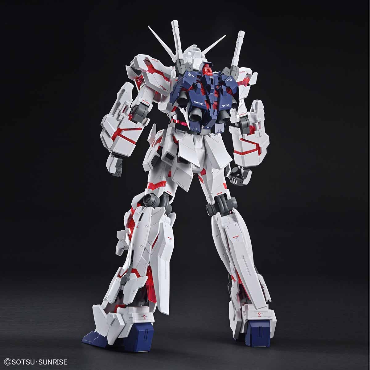 新品未組立　1/48 メガサイズ　UNICORN GUNDAM Mega Size 1/48 RX-0 Unicorn Gundam (Destroy Mode) | Bandai