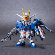 Load image into Gallery viewer, SD Gundam Ex-Standard Rising Freedom Gundam
