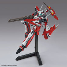 Load image into Gallery viewer, HG 1/100 YF-29 DURANDAL VALKYRIE (Alto Saotome Use)
