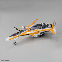 Load image into Gallery viewer, 1/100 HG VF-25F VF-31E Siegfried (Chuck Mustang Use)
