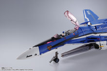 Load image into Gallery viewer, DX CHOGOKIN VF-25G SUPER MESSIAH VALKYRIE (Michael Blanc&#39;s Fighter) Revival Ver.
