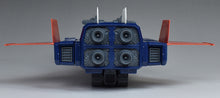 Load image into Gallery viewer, MG 1/100 G Fighter Gundam Ver. 2.0 Operation V Model
