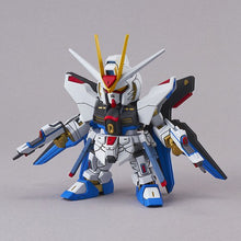 Load image into Gallery viewer, SD Gundam EX-Standard 006 Strike Freedom Gundam
