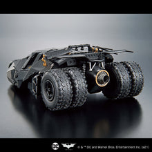 Load image into Gallery viewer, 1/35 SCALE MODEL KIT BATMOBILE (BATMAN BEGINS VER.)
