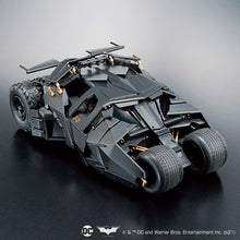 Load image into Gallery viewer, 1/35 SCALE MODEL KIT BATMOBILE (BATMAN BEGINS VER.)
