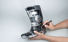 Load image into Gallery viewer, Molotow Marker 703 Liquid Chrome - 2mm -
